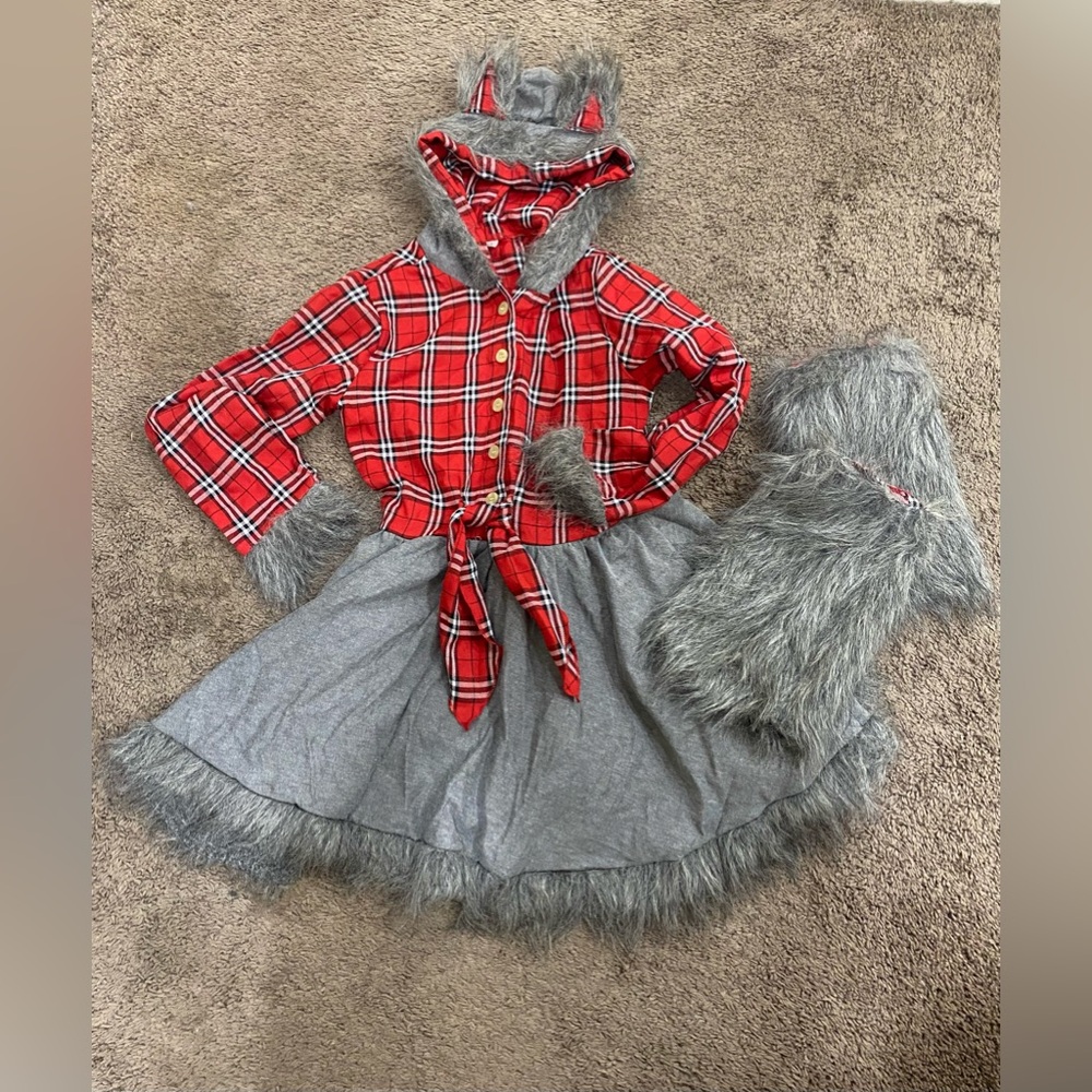 Girls Charming Wolf Costume size Large 12/14